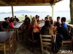 ΣΤΗΝ ΠΛΑΖ ΠΕΖΟΥΛΑΣ ΓΙΑ ΚΑΦΕ